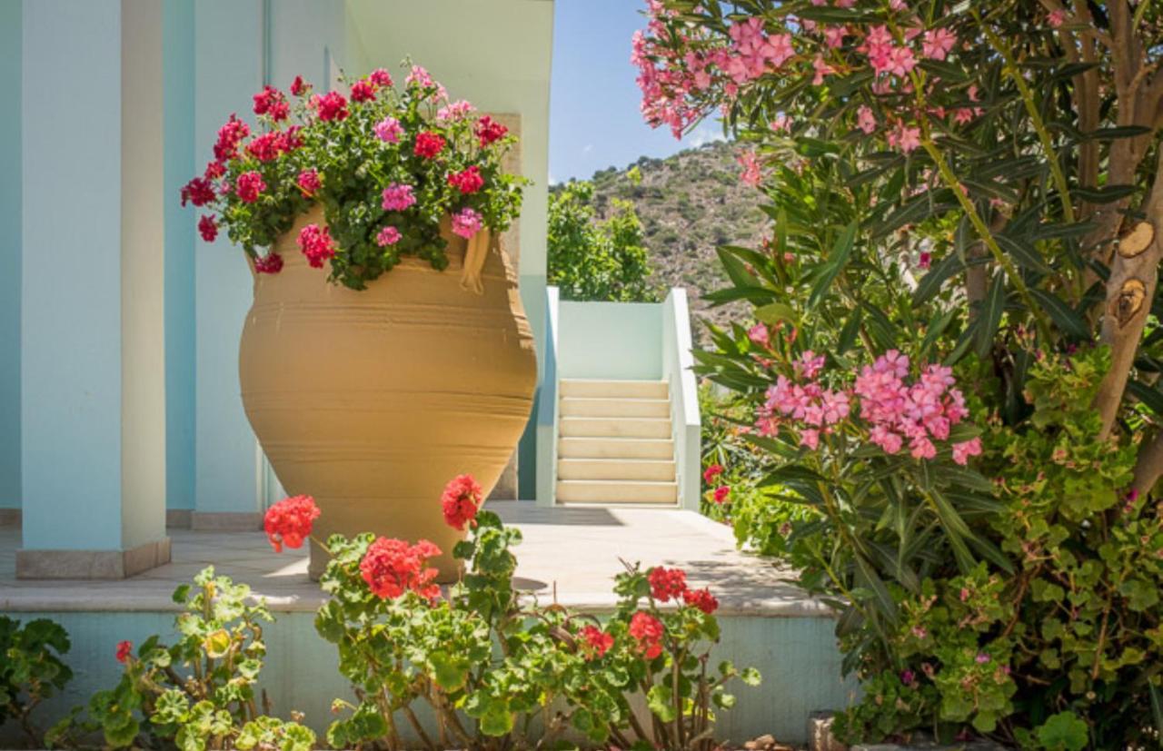 W Suites By Estia Stalida Exterior foto